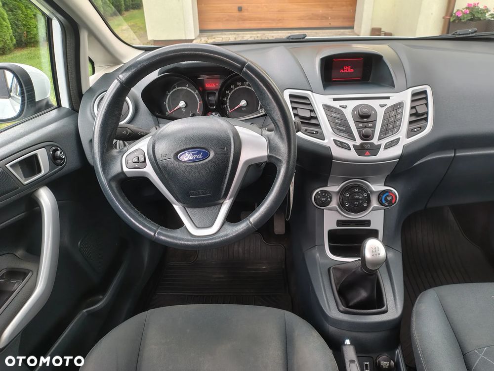 Ford Fiesta - 8