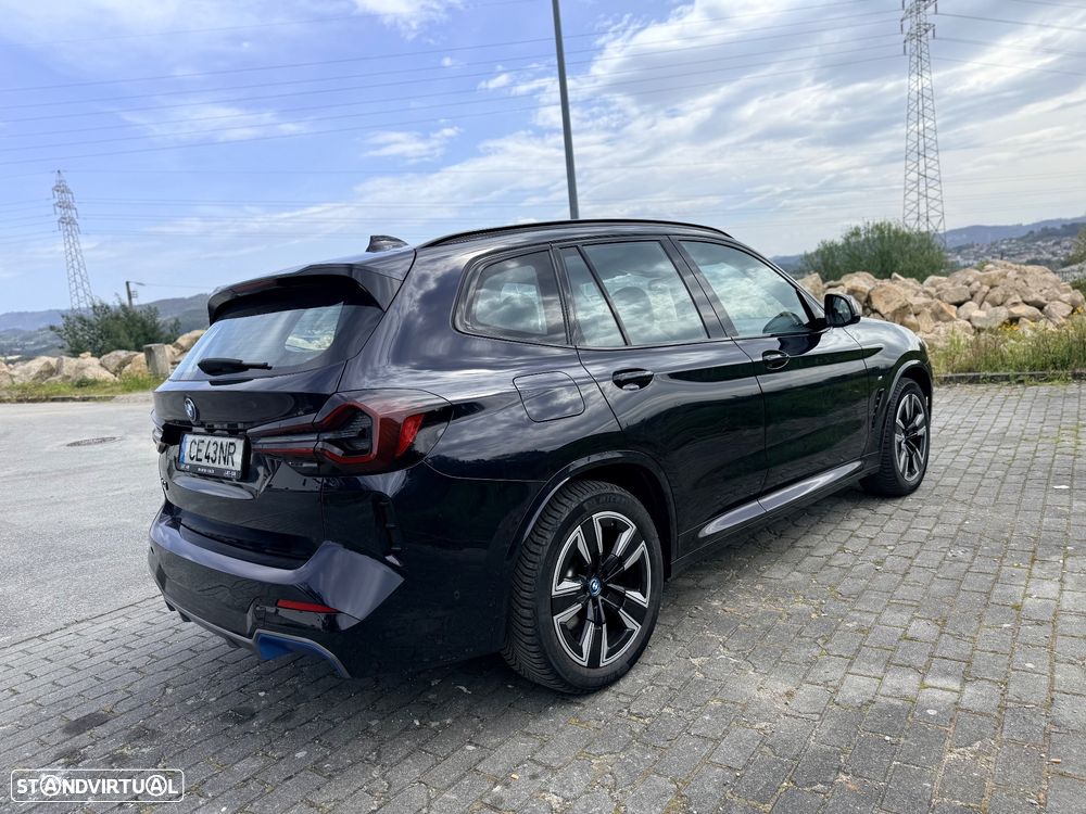 BMW iX3 M Sport Impressive - 4