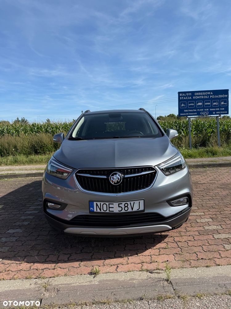 Buick Encore - 2