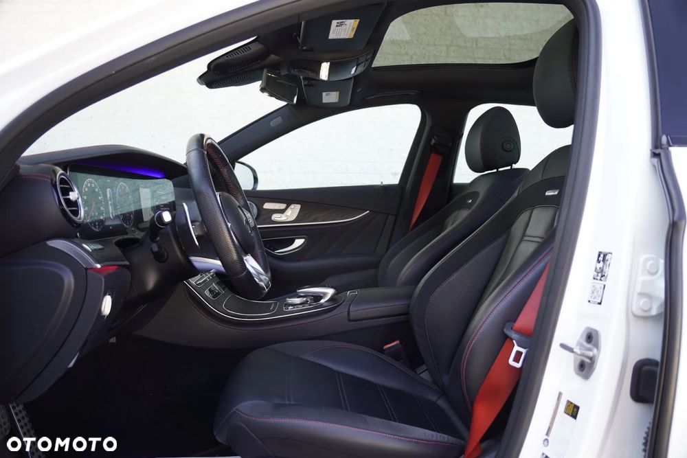 Mercedes-Benz Klasa E AMG 53 4Matic+ AMG Speedshift TCT-9G - 16