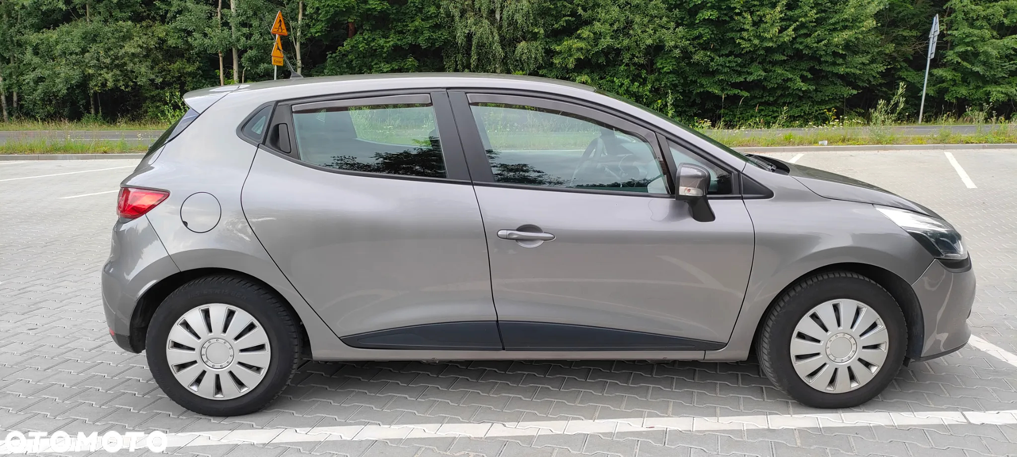 Renault Clio 1.2 16V Life - 3