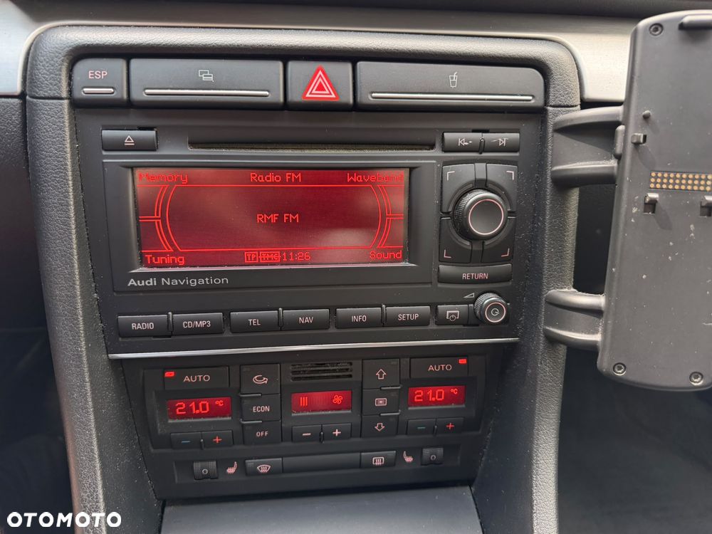 Audi A4 Avant 2.0 TDI - 23