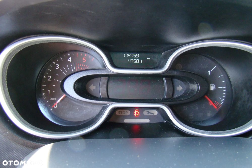 Renault Trafic - 15