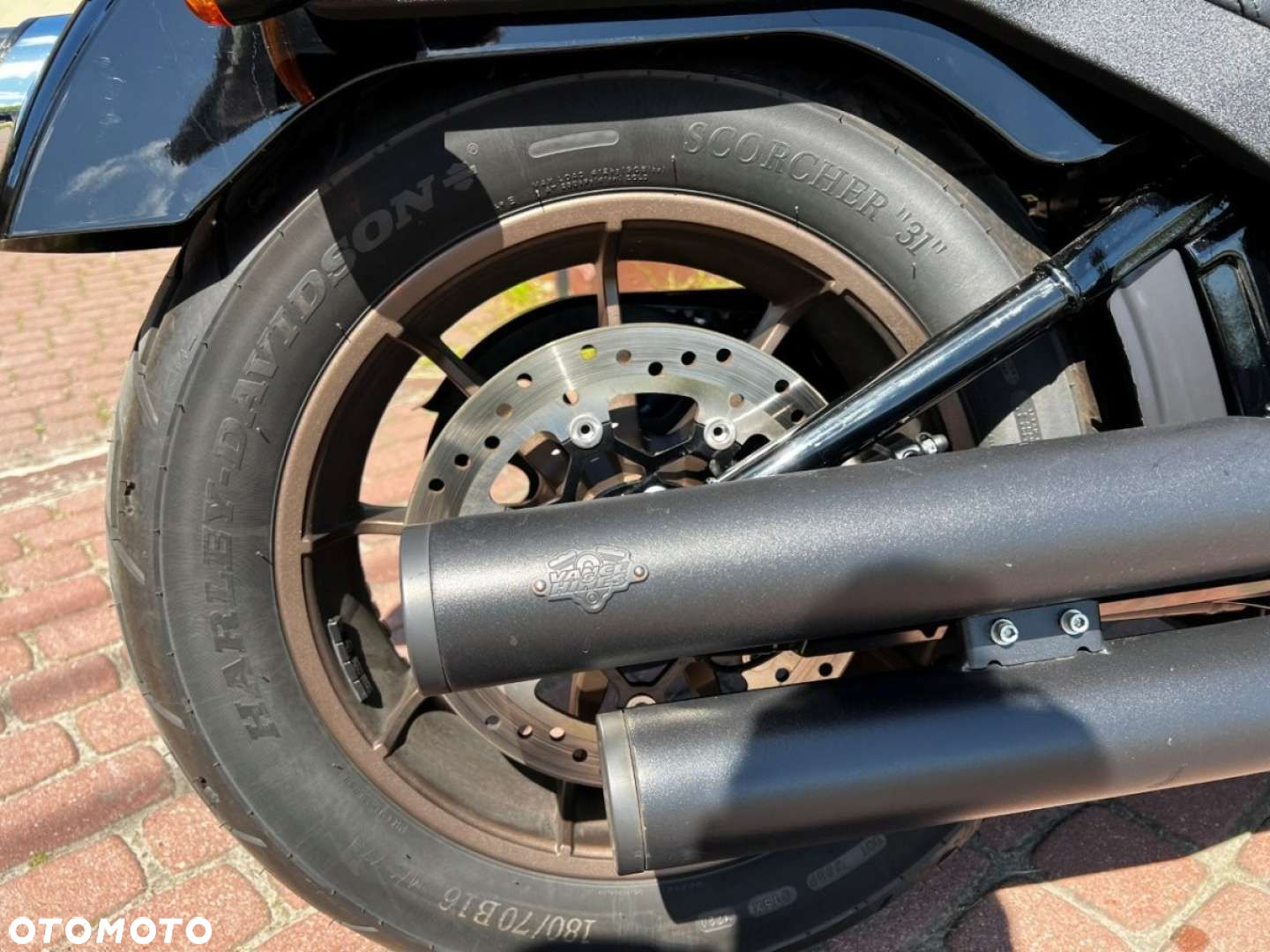 Harley-Davidson Dyna Low Rider - 8