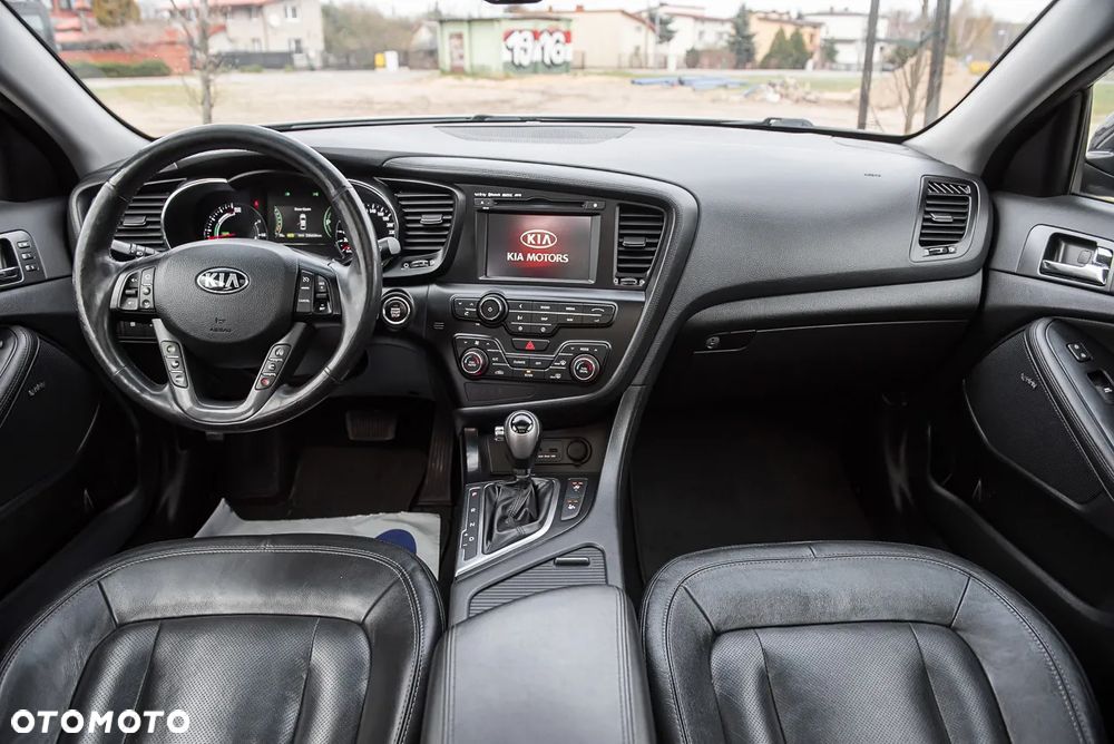 Kia Optima - 30