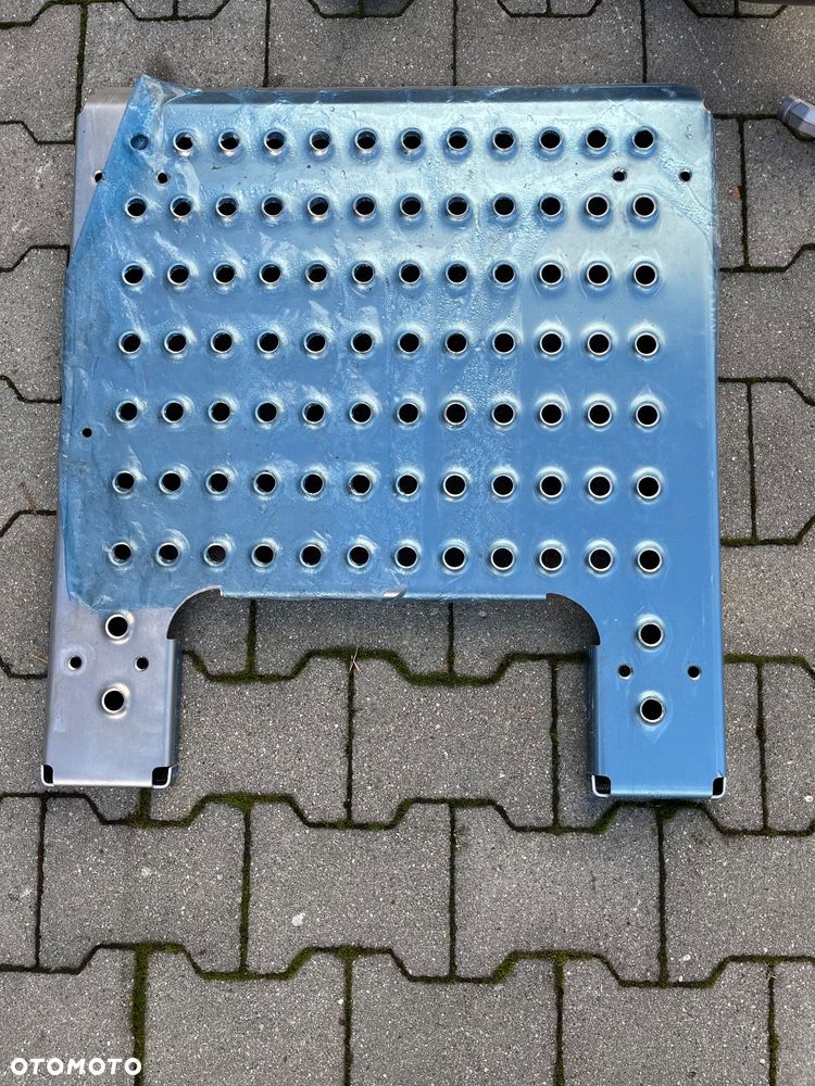 Podest zbiornika Volvo FH FM NOWY pokrywa płyta - 1