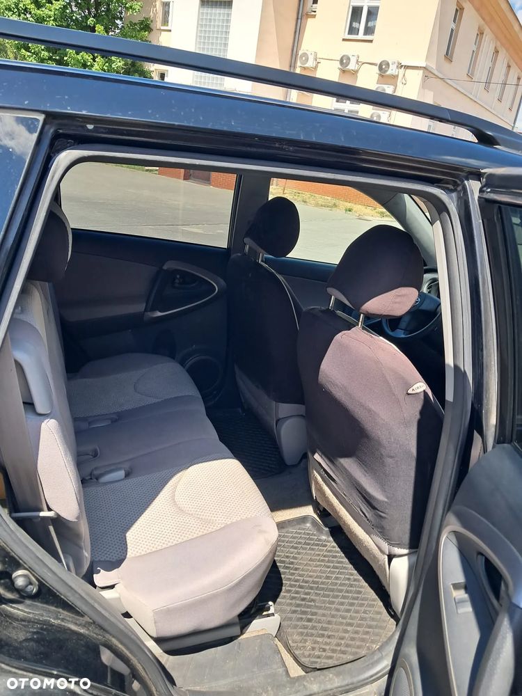 Toyota RAV4 - 5