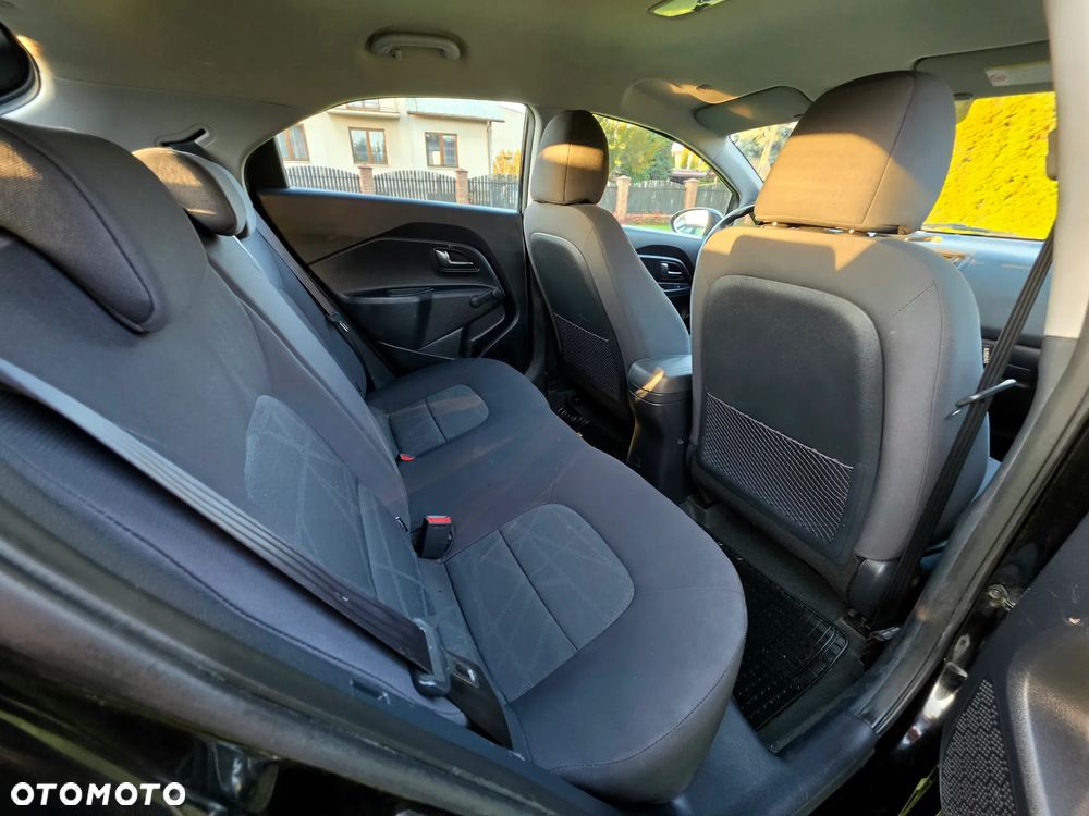 Kia Rio 1.2 Attract - 9