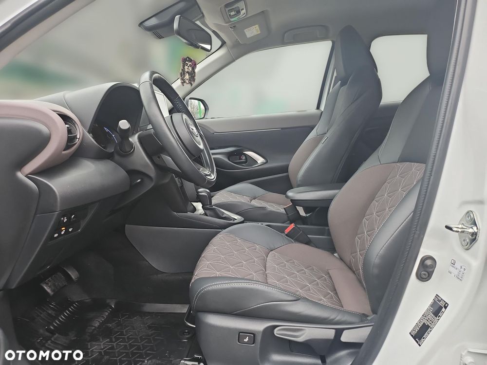 Toyota Yaris Cross - 13