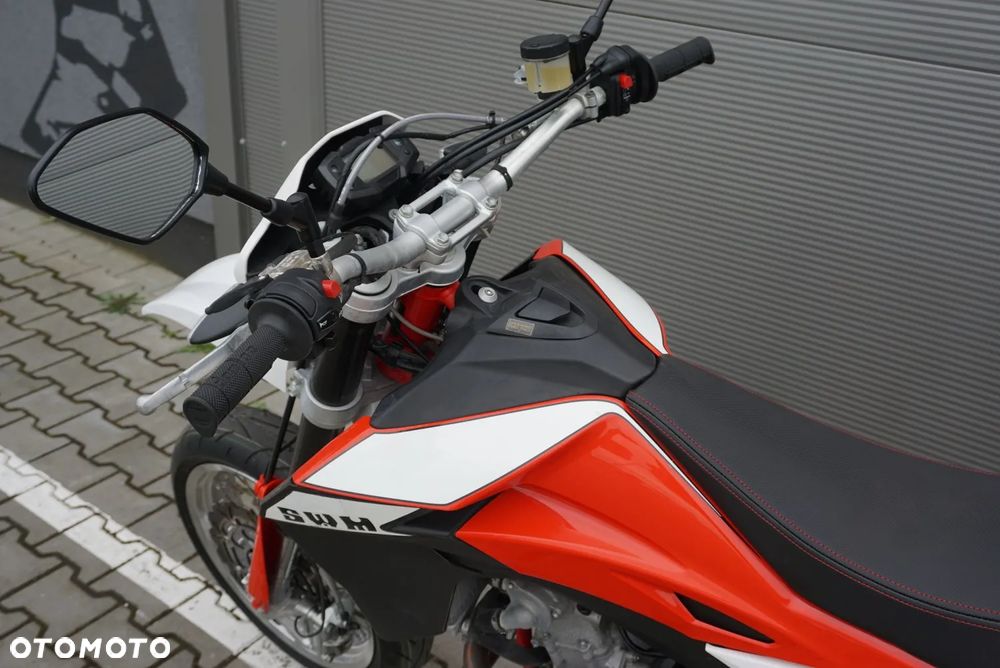 Suzuki DR-Z - 11