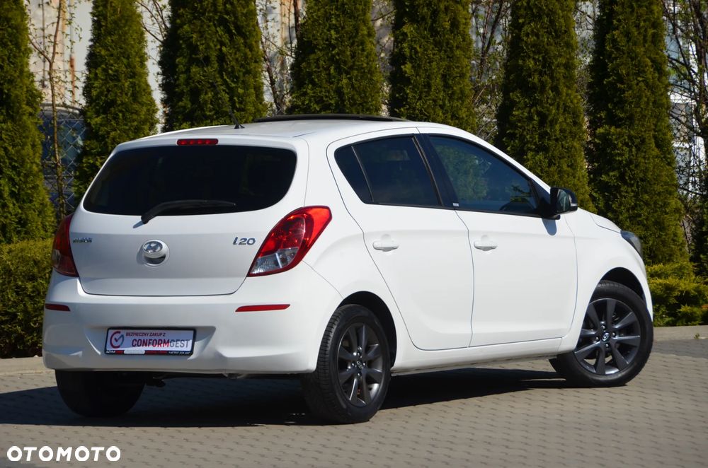 Hyundai i20 - 19