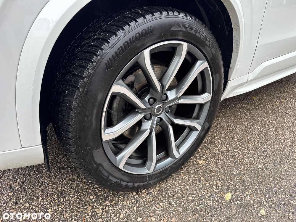 Volvo XC 90 D5 SCR AWD Momentum 7os - 32