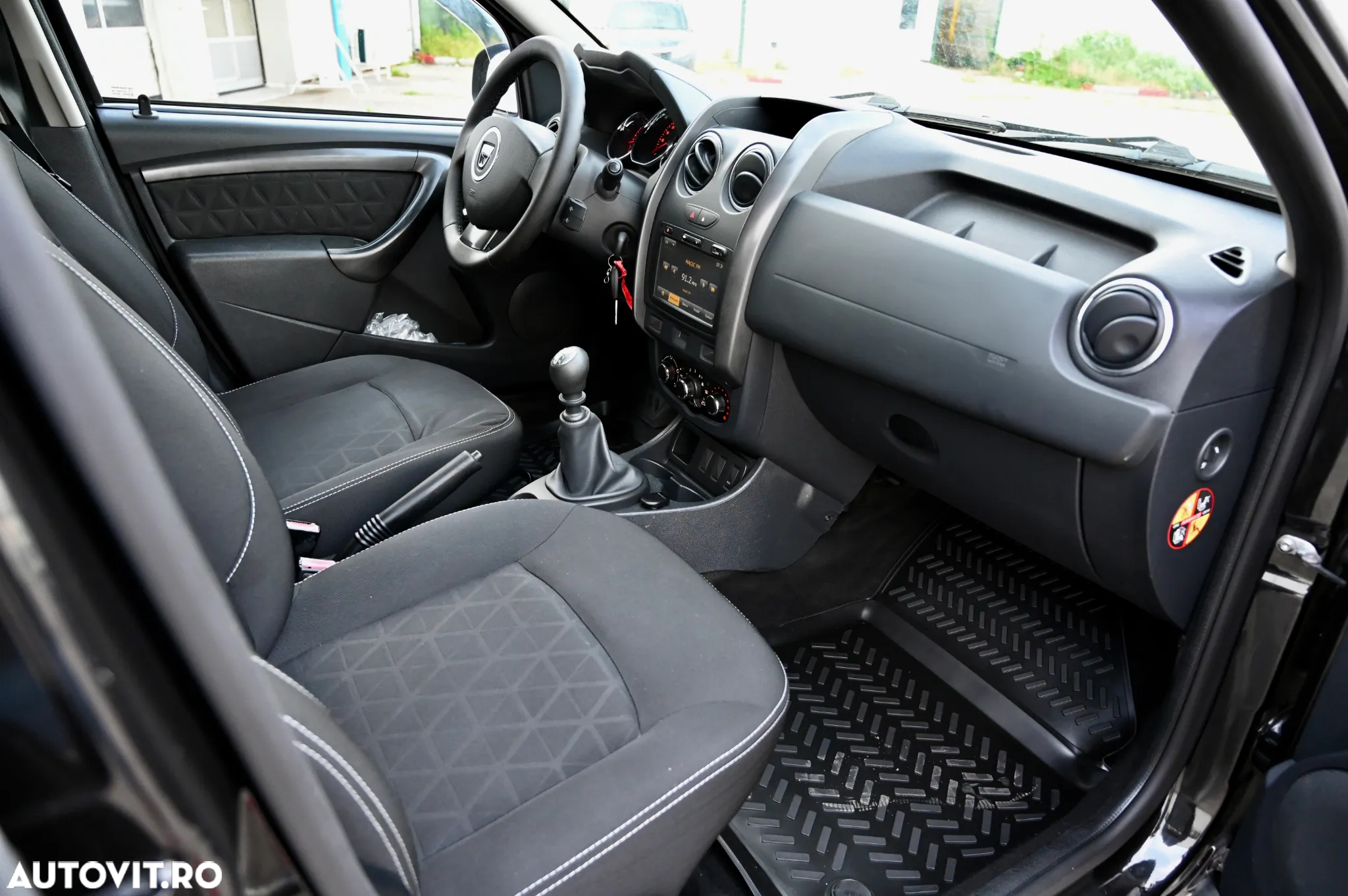 Dacia Duster dCi 110 FAP 4x2 Laureate - 7