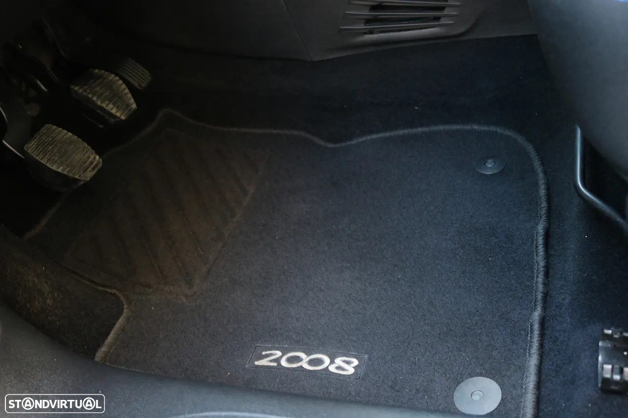 Peugeot 2008 PureTech 130 Active Pack - 10