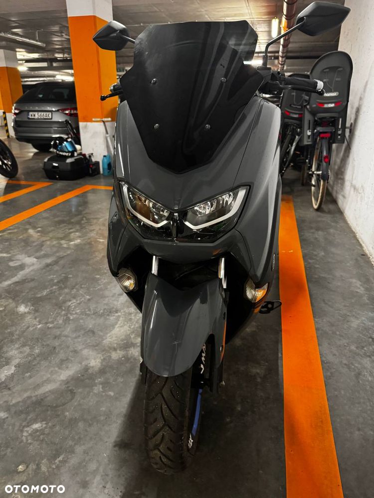 Yamaha NMAX - 11