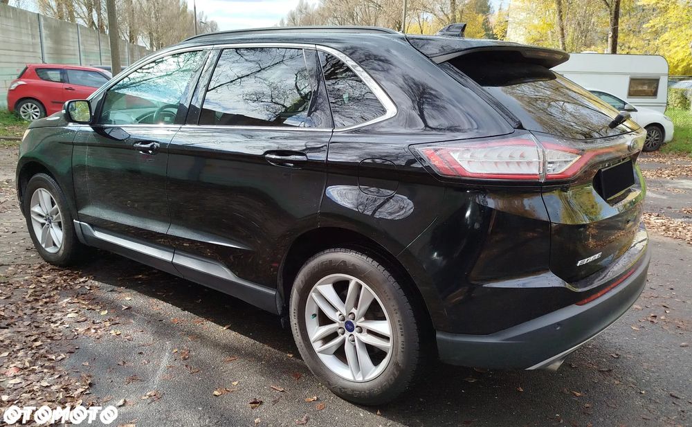 Ford Edge - 8