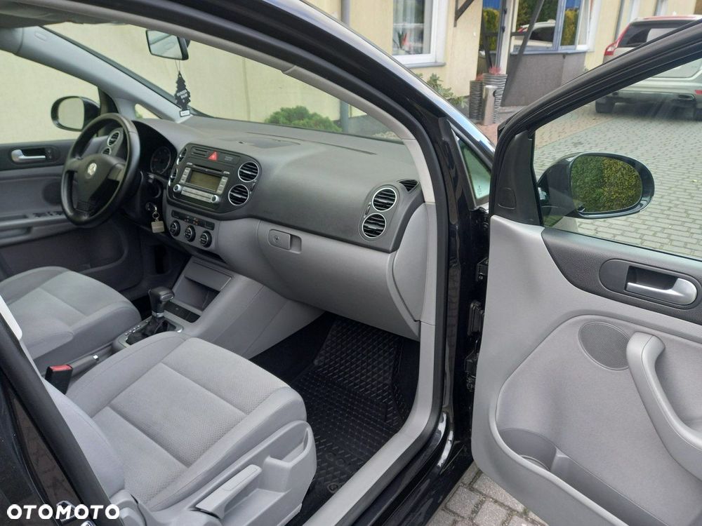Volkswagen Golf Plus 1.9 TDI Trendline DSG - 24