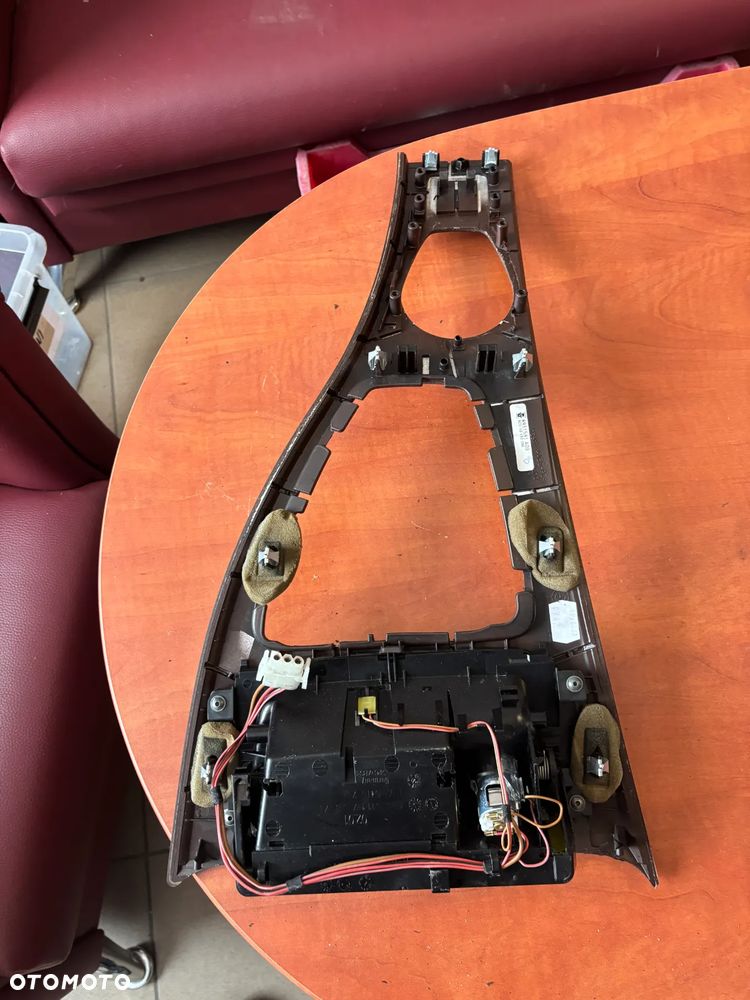 LISTWA OZDOBNA KONSOLI BMW E92 - 2