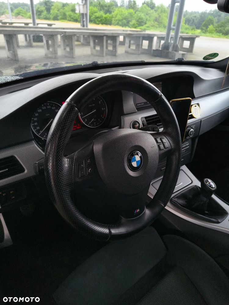 BMW Seria 3 318i Edition Sport - 10