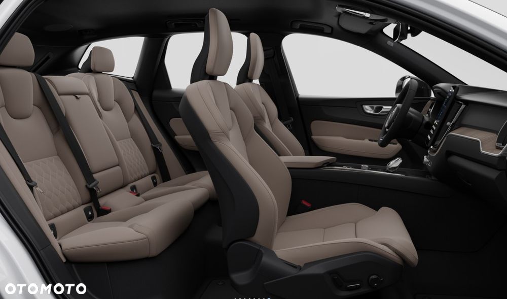 Volvo XC 60 B5 B AWD Plus Dark - 9