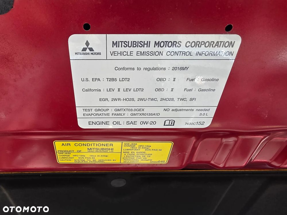 Mitsubishi Outlander - 35