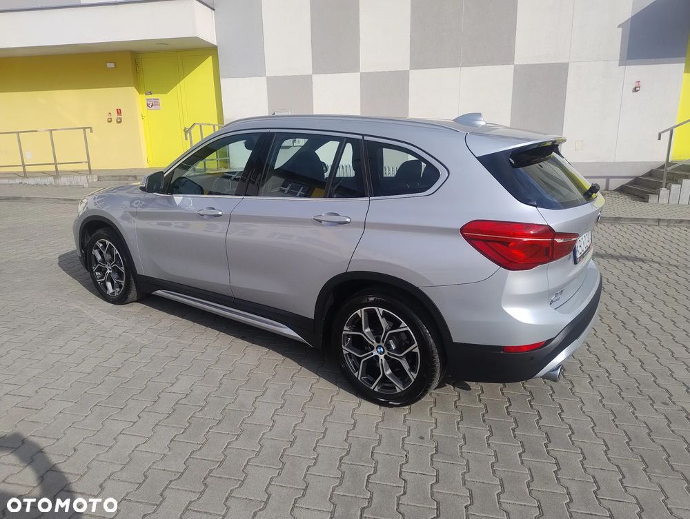 BMW X1 - 15