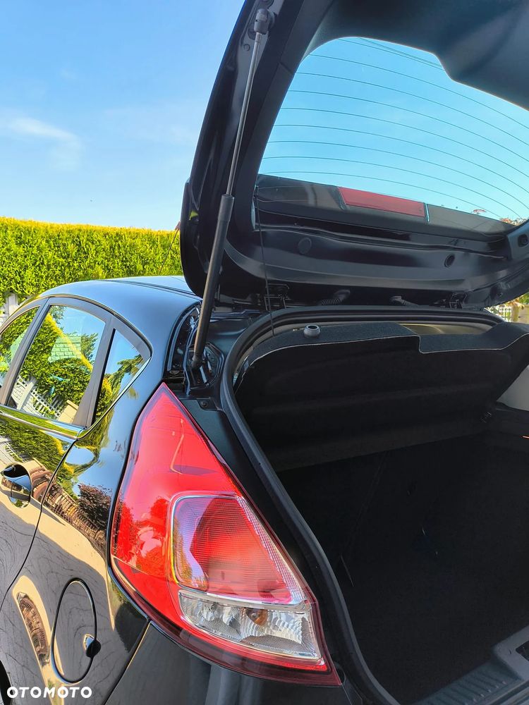 Ford Fiesta 1.0 EcoBoost Titanium - 24