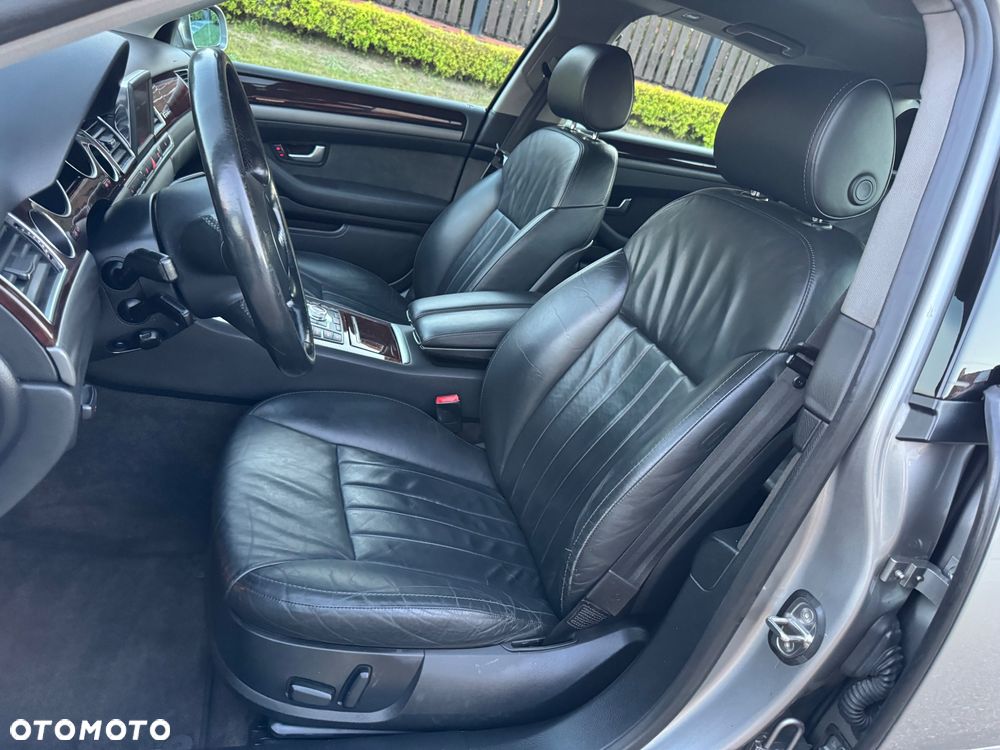 Audi A8 4.2 Quattro - 22