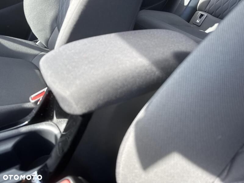 Toyota Corolla 1.8 Hybrid GPF Comfort - 18