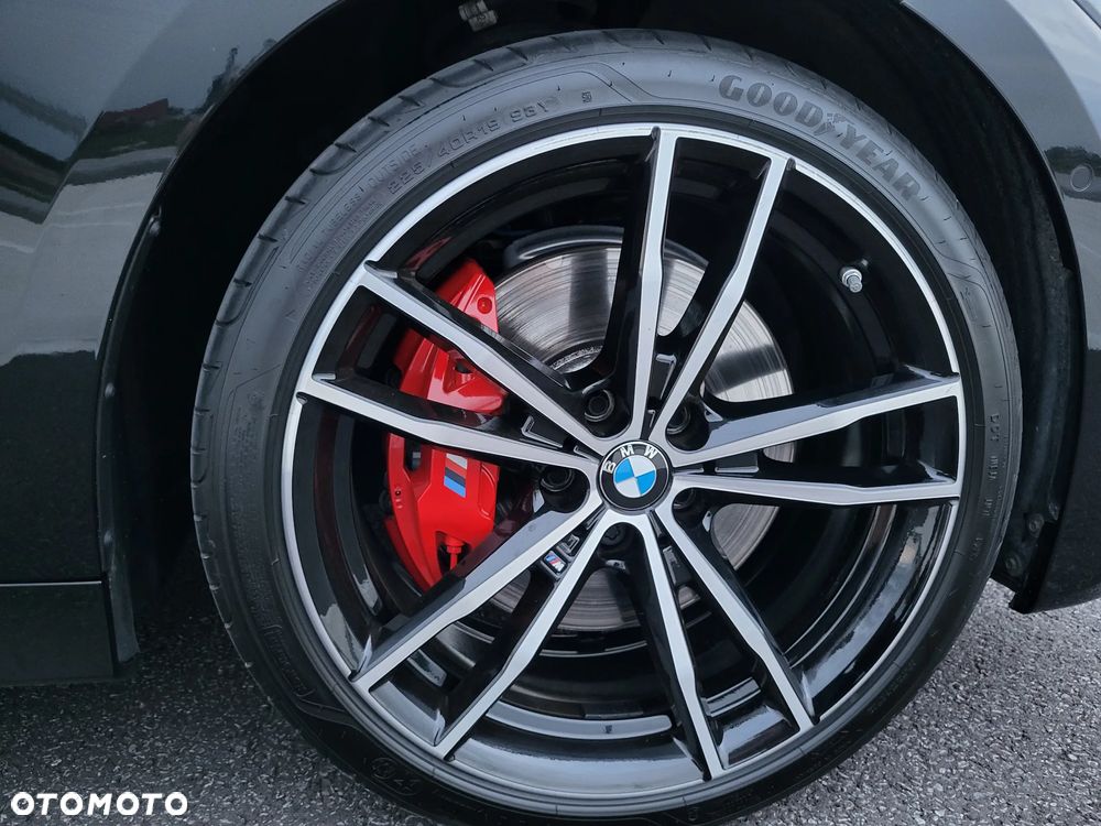 BMW Seria 3 320d Touring xDrive M Sport - 40