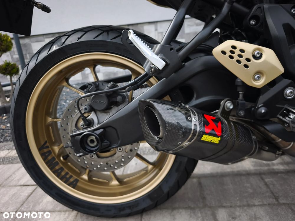 Yamaha XSR - 21