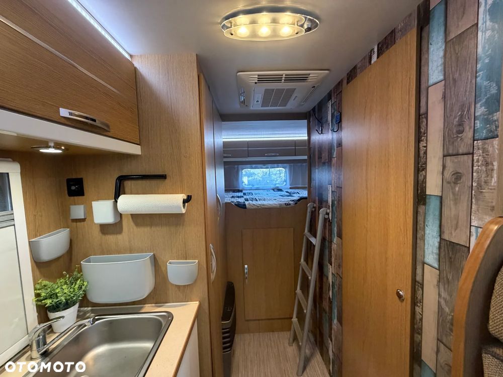 Hobby Kamper,camper I właściciel garażowany 6-osób - 17