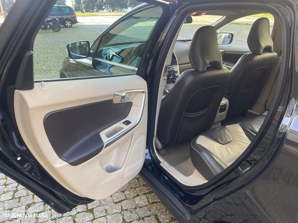 Volvo XC 60 D5 Summum Geartronic - 3