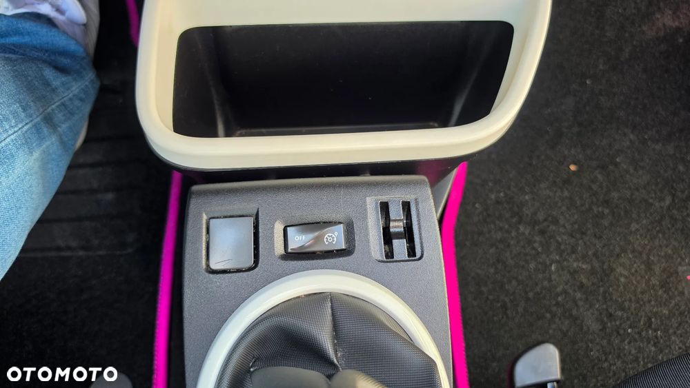 Renault Twingo SCe 70 Experience - 27