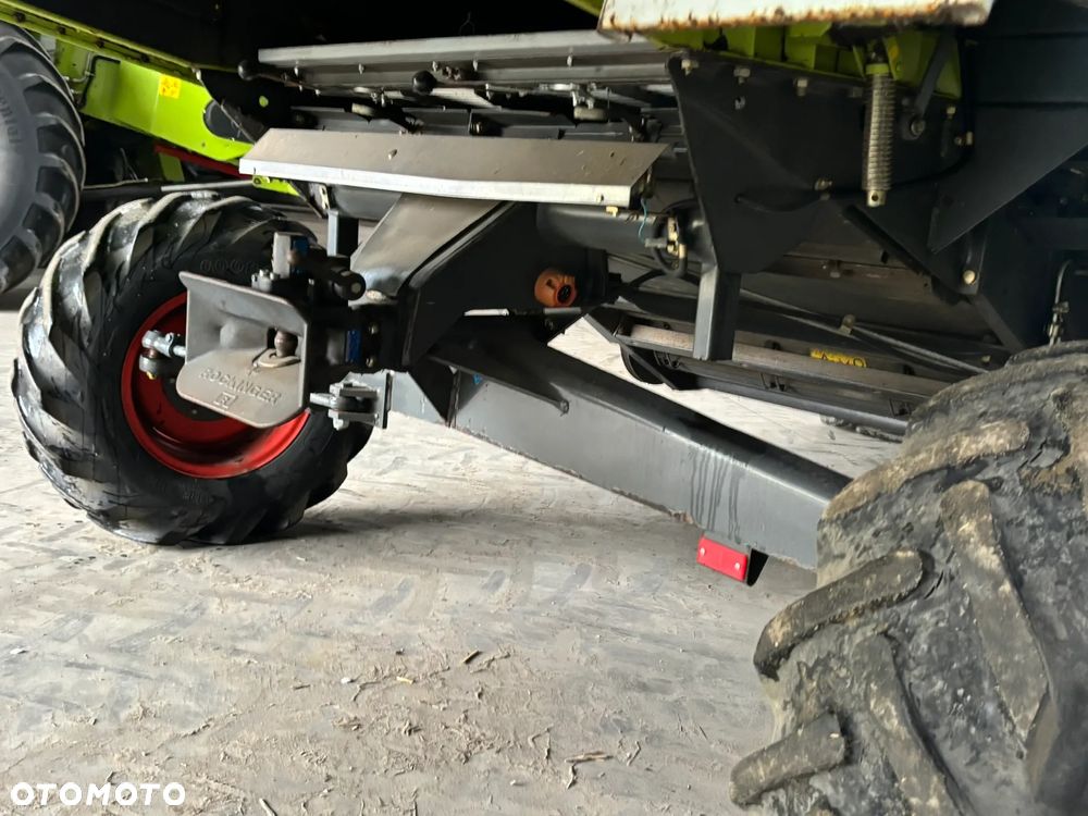 Claas Medion 310 - 16