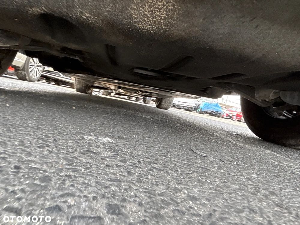 Jeep Grand Cherokee - 29