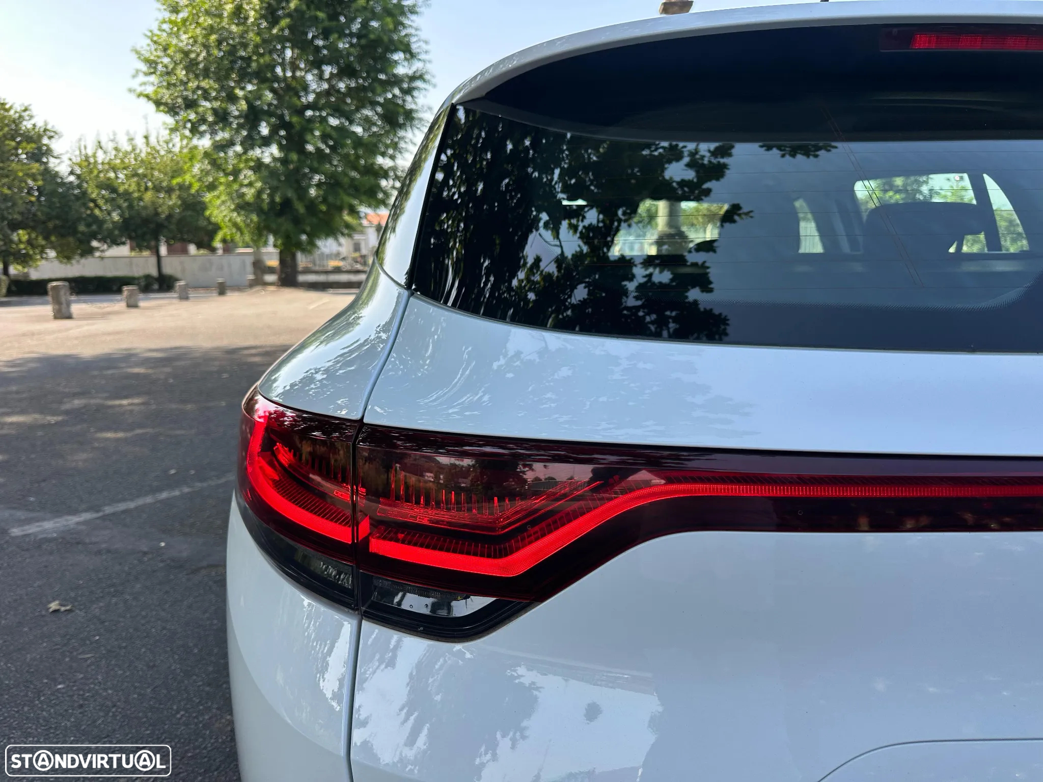 Renault Mégane Sport Tourer 1.6 E-Tech Plug-In E-Tech Hybrid Engineered - 17