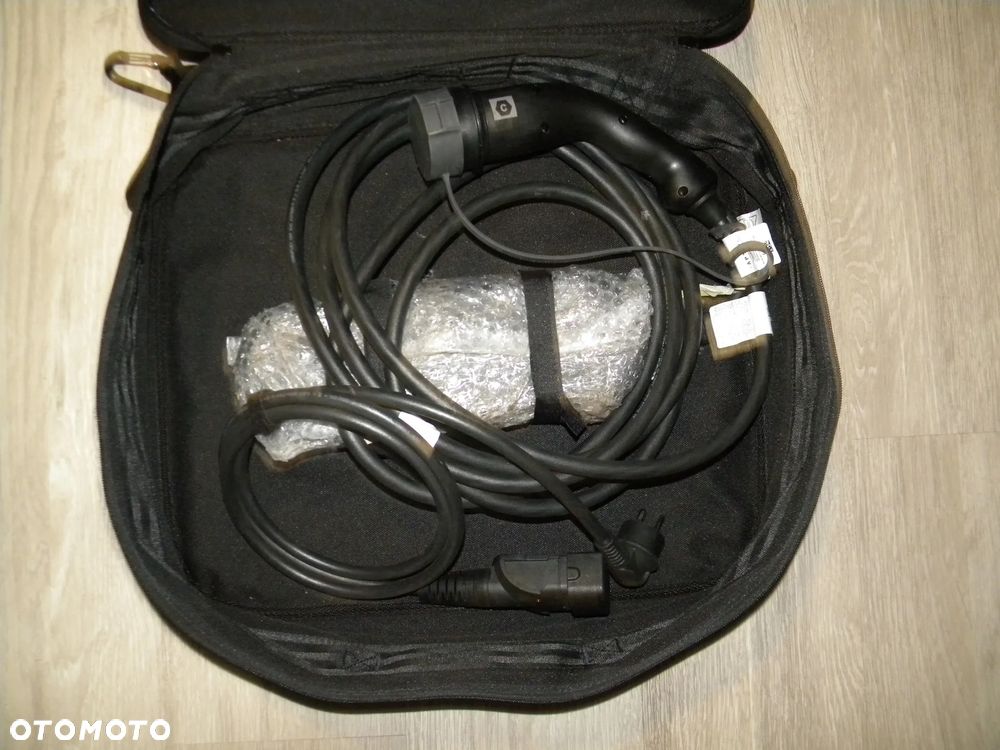 NOWA ORYGINALNA ŁADOWARKA FUTERAŁ AUDI Q4 Q5 Q6 Q7 Q8 E-TRON 2x16A FV 8V4971675AP - 13