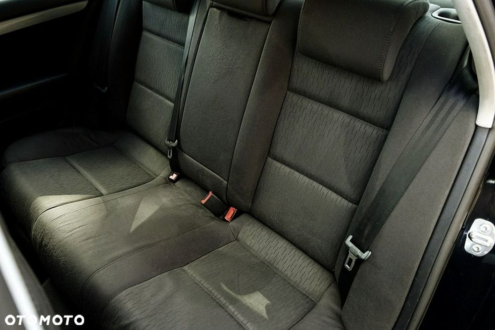 Audi A4 Limousine - 21