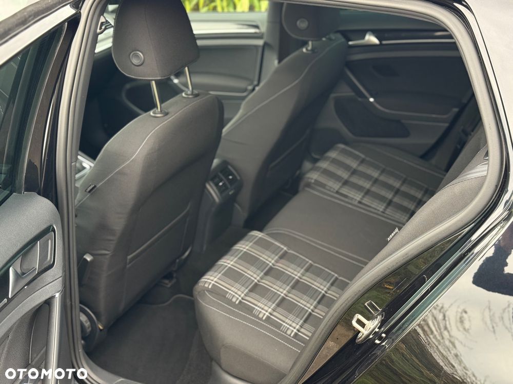 Volkswagen Golf 2.0 TDI BMT GTD DSG - 29