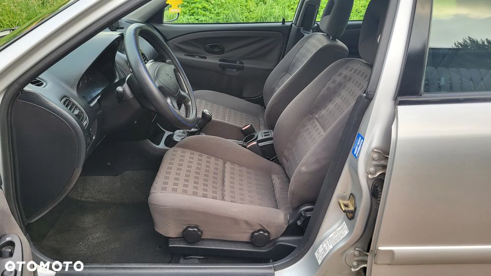 Mitsubishi Carisma 1.8 GDI Comfort - 10