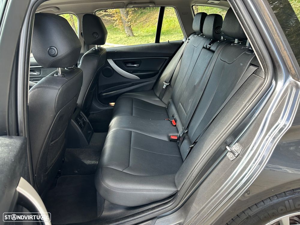 BMW 318 d Aut. Luxury Line - 12