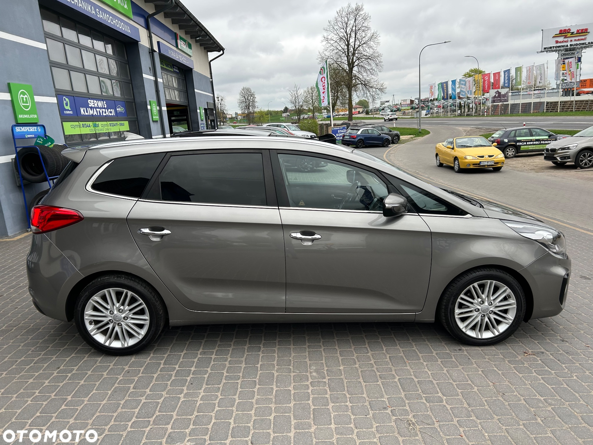 Kia Carens 1.7 CRDi L 7os DCT - 9