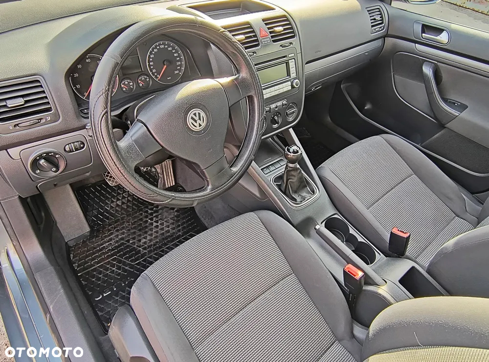 Volkswagen Jetta 1.6 Comfortline - 20
