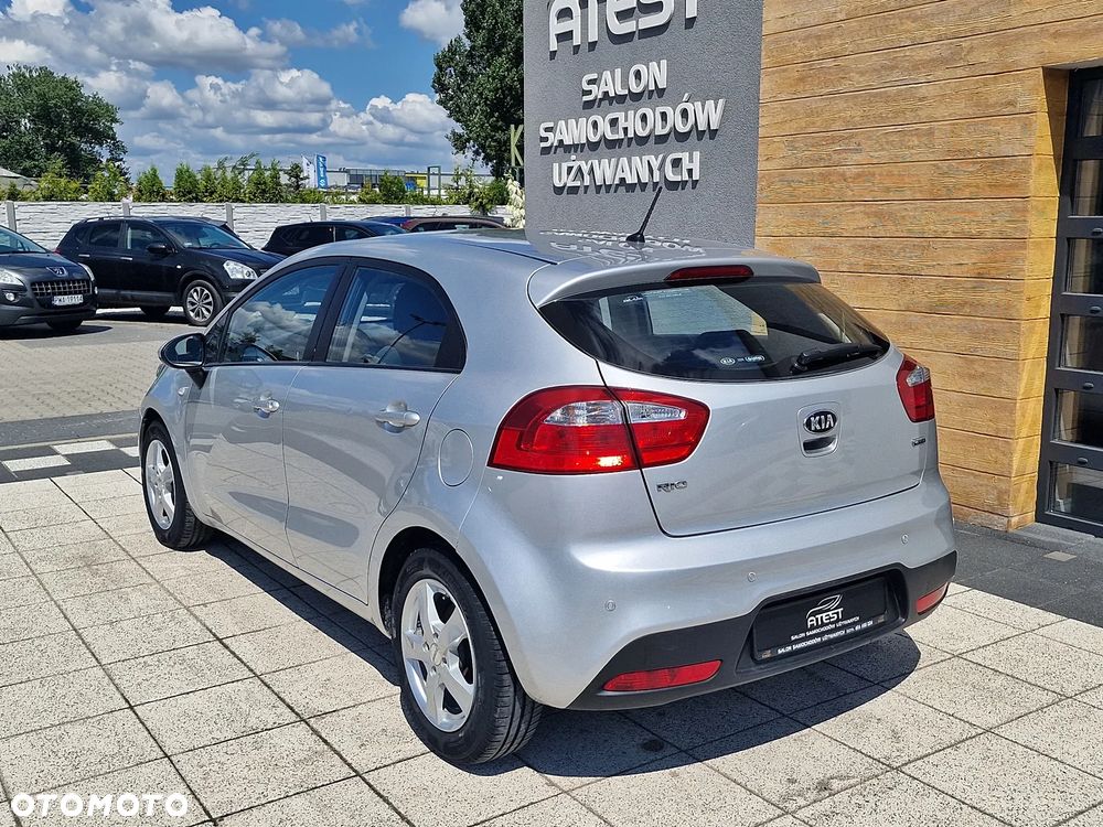 Kia Rio - 3