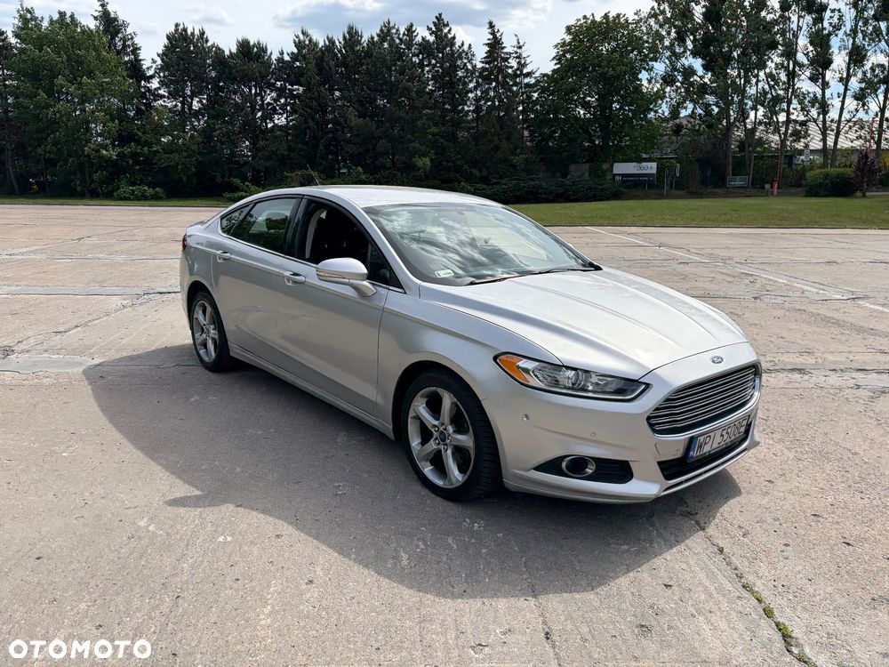Ford Fusion - 2