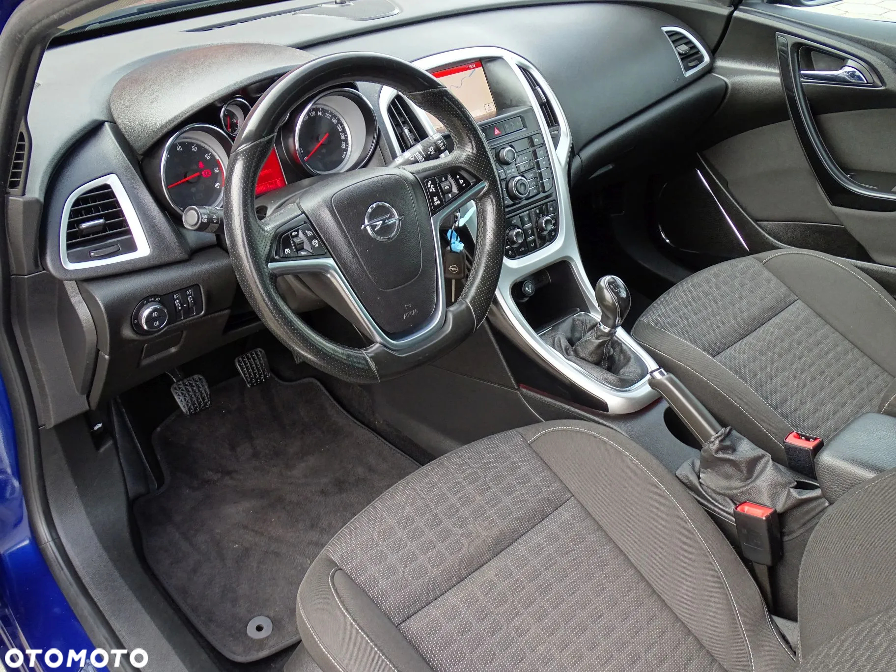Opel Astra IV GTC 1.4 T Sport - 18