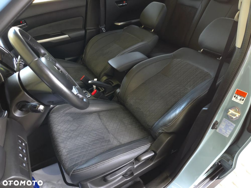 Suzuki Vitara 1.4 Boosterjet Premium 4WD - 26