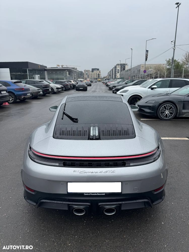 Porsche 911 4 GTS PDK - 7