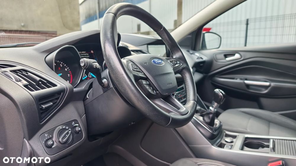 Ford Kuga - 19